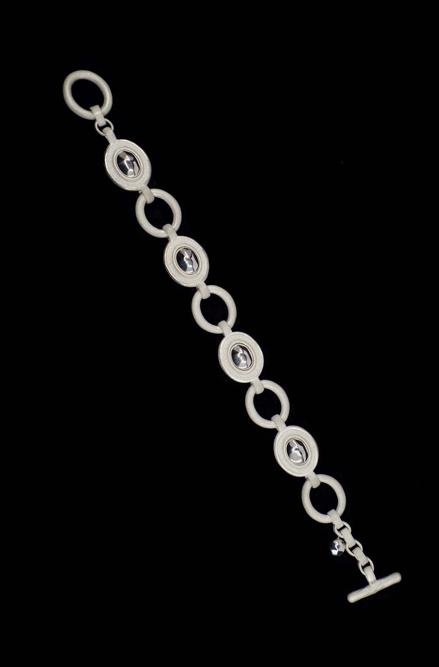 Pupil 005 . BRACELET