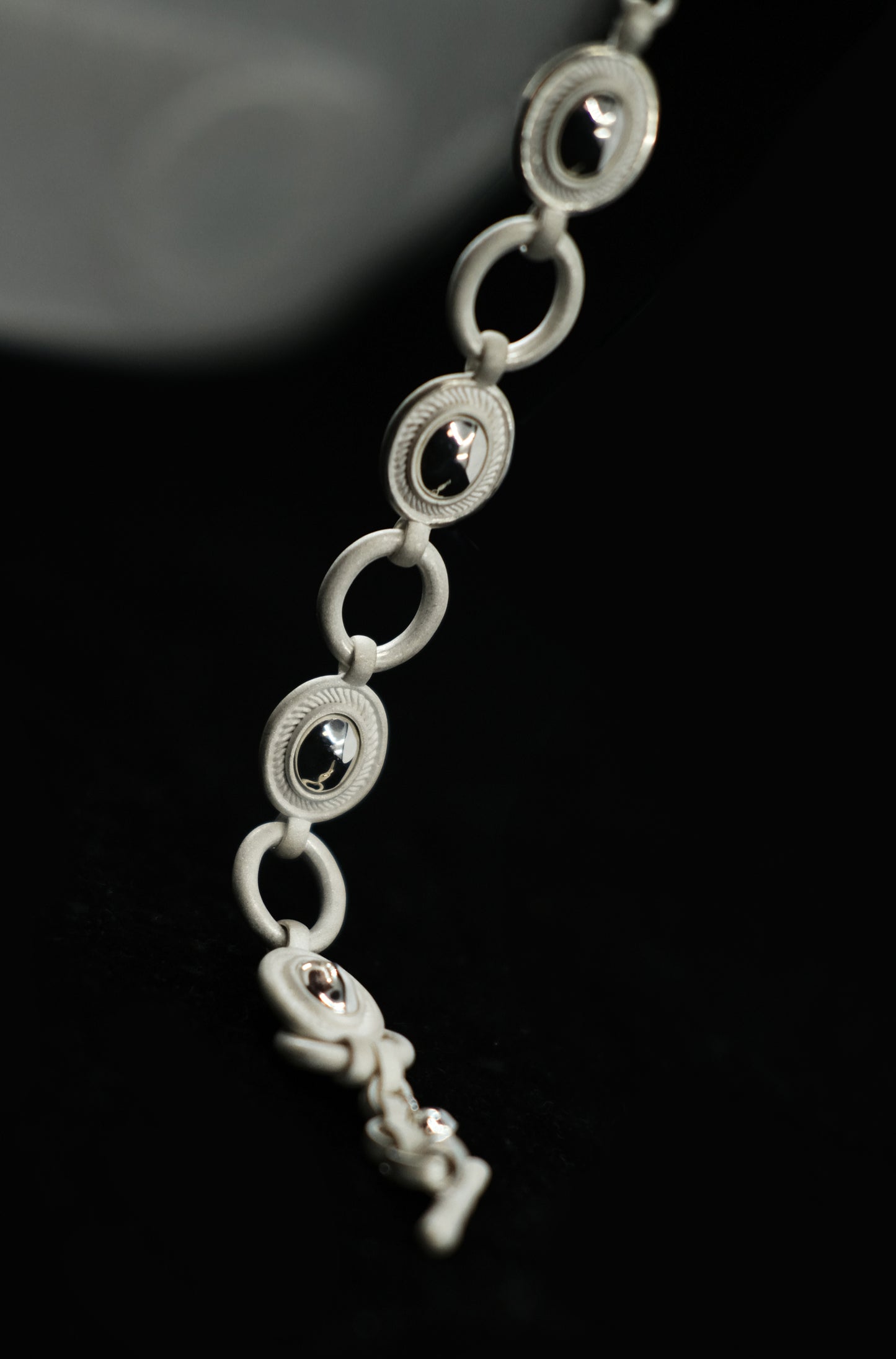 Pupil 005 . BRACELET