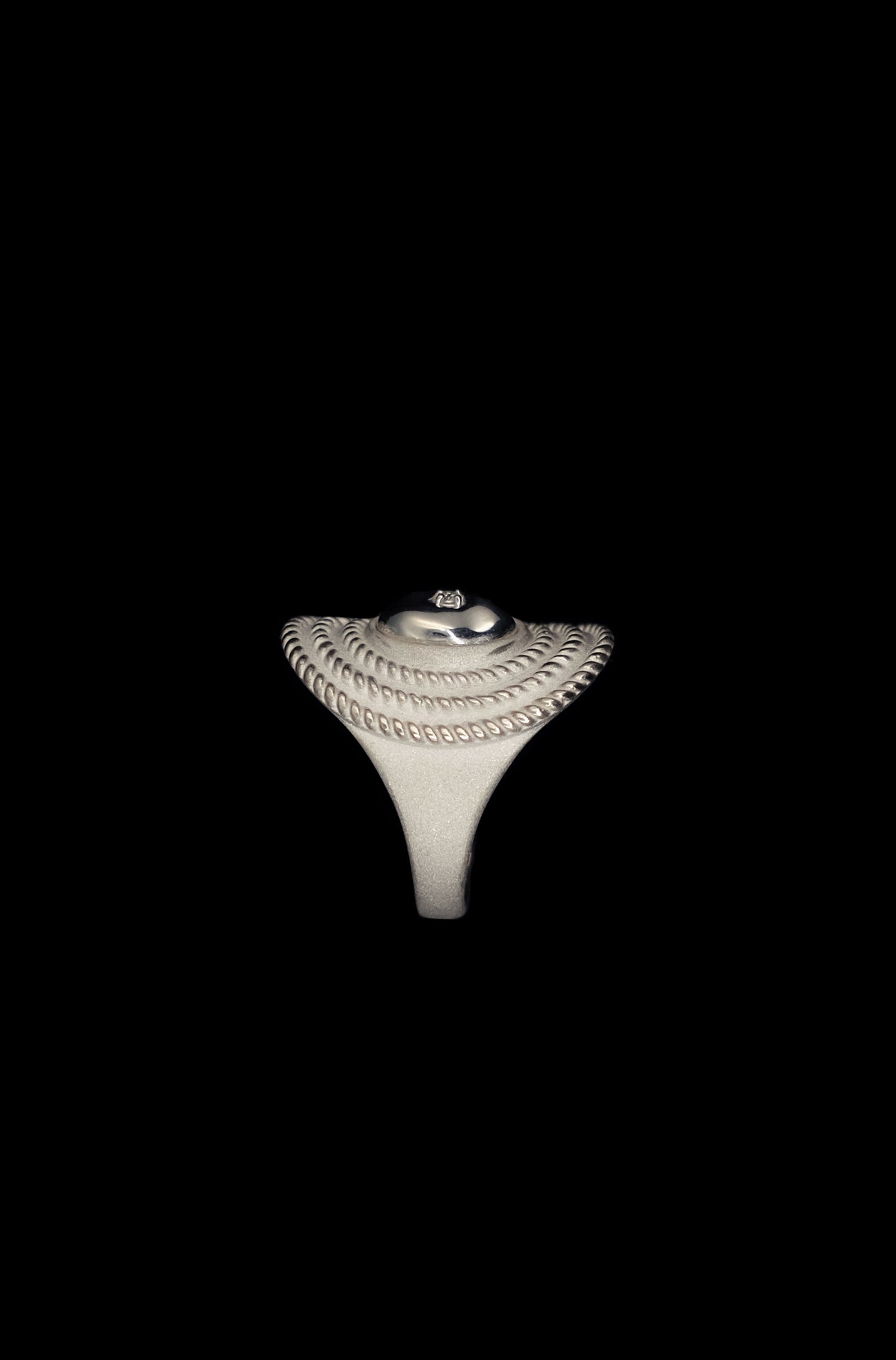 Pupil 001 . RING