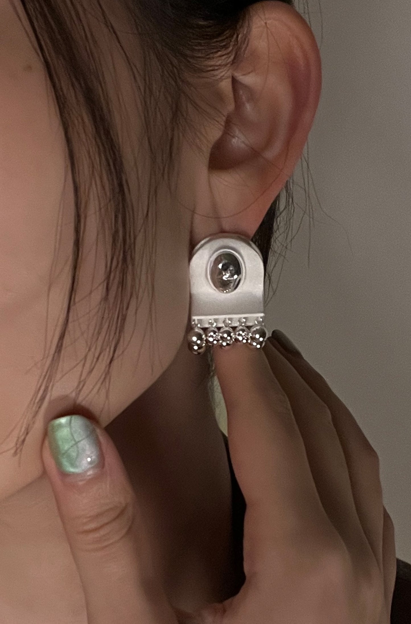 Pupil 004 . EARRING