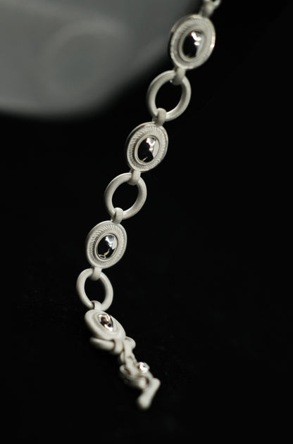 Pupil 005 . BRACELET