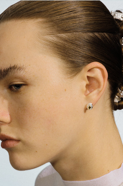 Gone with the Wind . Air Slake Earstud