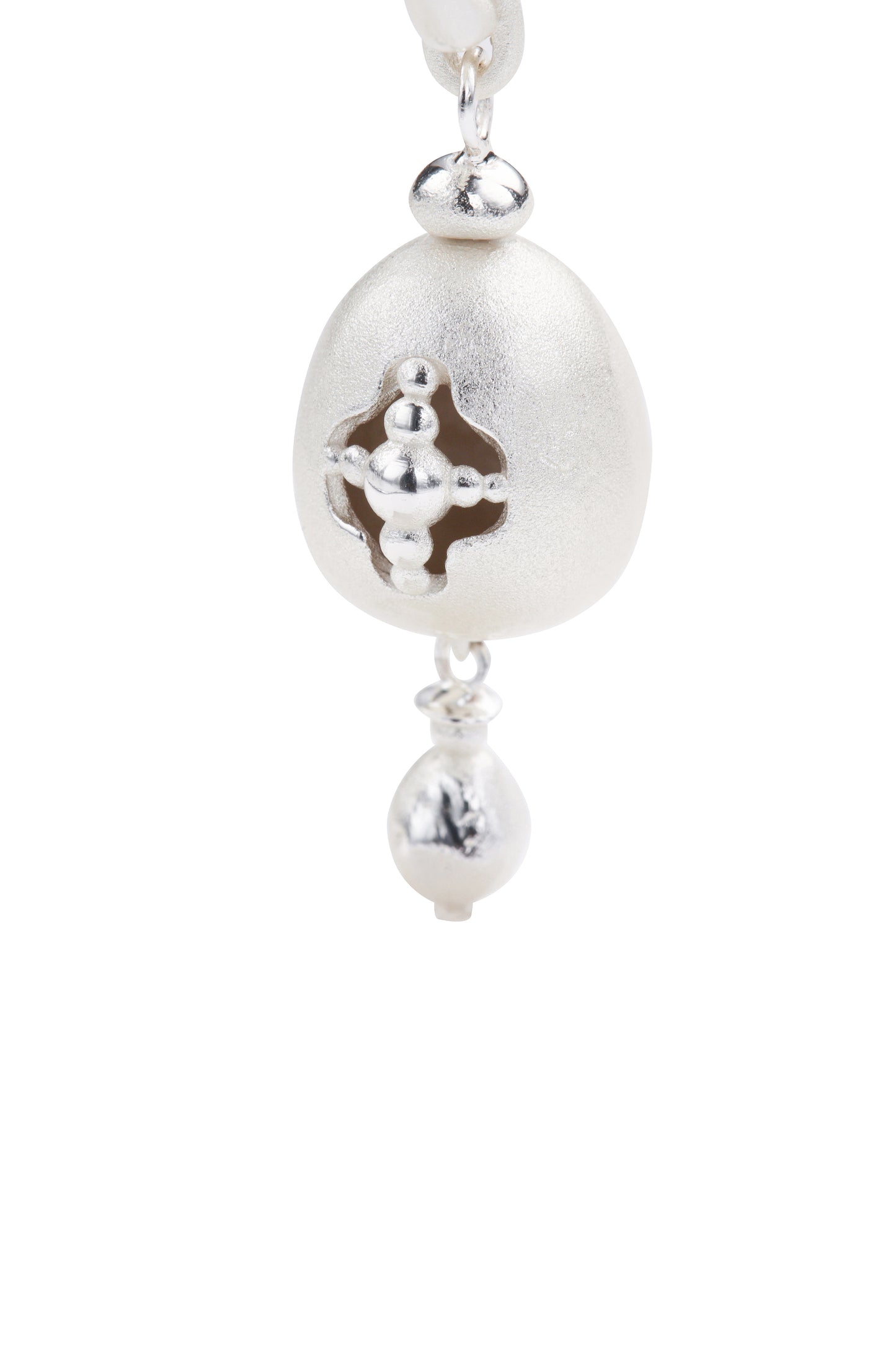 Gone with the Wind . Constant Earring