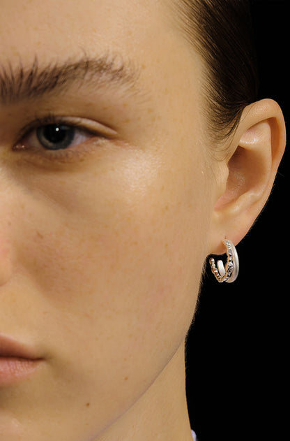 Gone with the Wind . Holding Earring